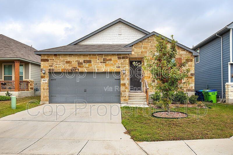11627 Troubadour Trl - Photo 2 of 34