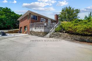 1133 N Byrne Rd #1 - Photo 1 of 1