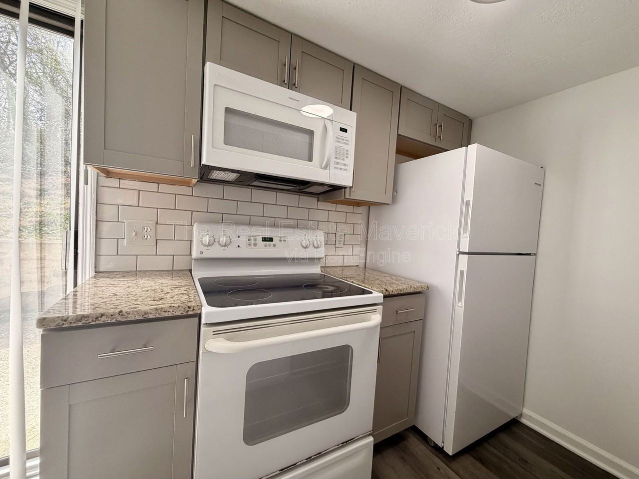 308 Gillespie Rd #B1 - Photo 5 of 8