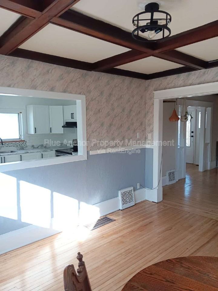 82 Marmora St - Photo 3 of 20