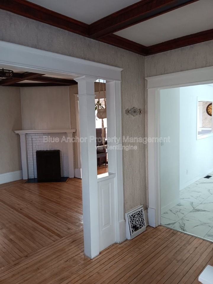 82 Marmora St - Photo 4 of 20