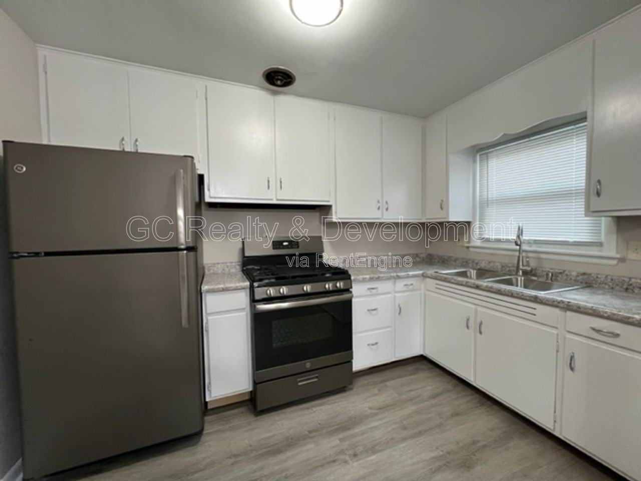 11 Crighton Ave #2 - Photo 3 of 12