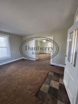 413 Washington St - Photo 1 of 1