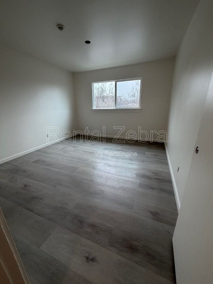 1440 Southwest Blvd #17 - Photo 4 of 8