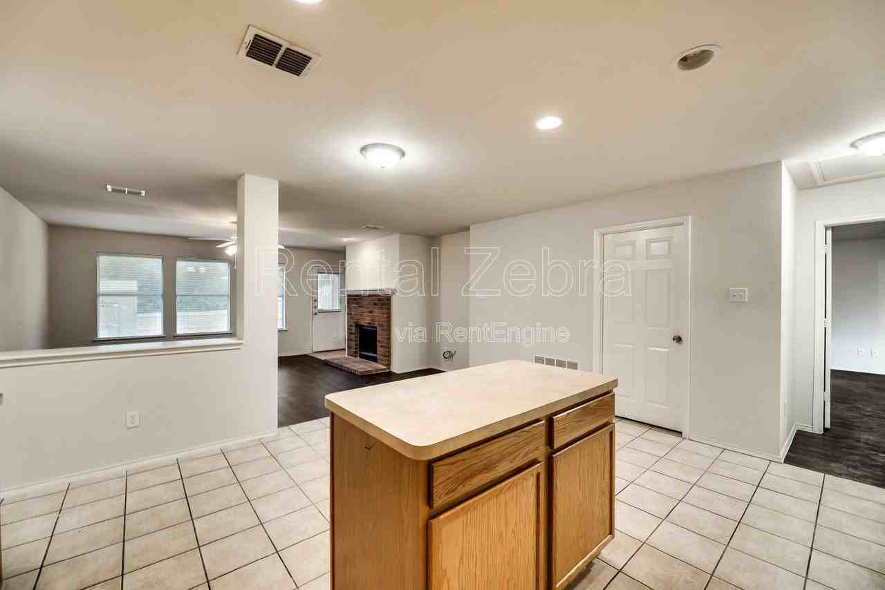 149 Boca Raton Way - Photo 6 of 21