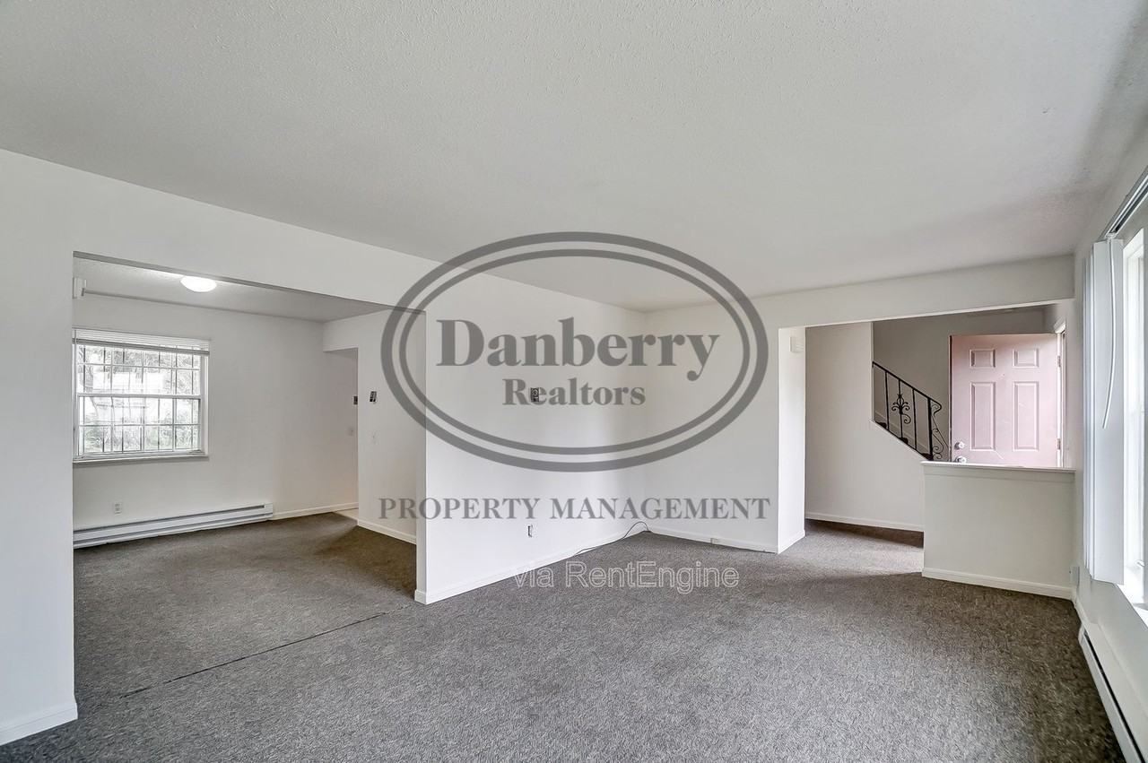 1006 Ranch Dr #1 - Photo 5 of 23