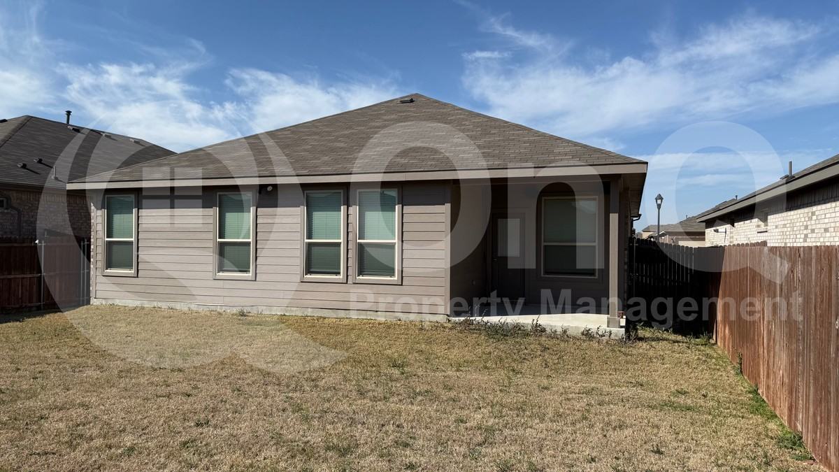 225 Drumcliffe Dr - Photo 5 of 6