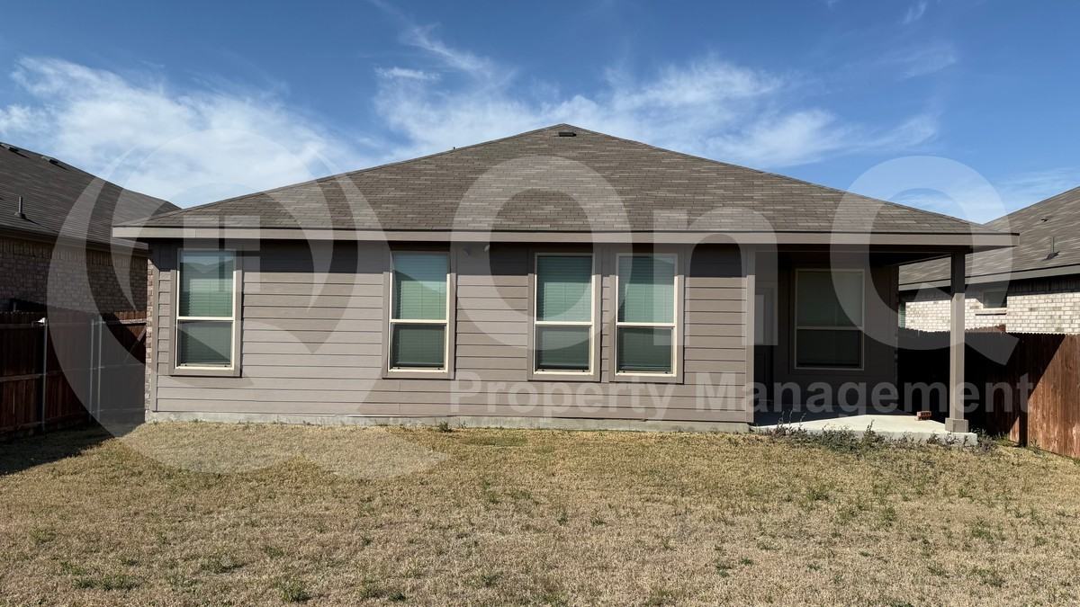 225 Drumcliffe Dr - Photo 6 of 6