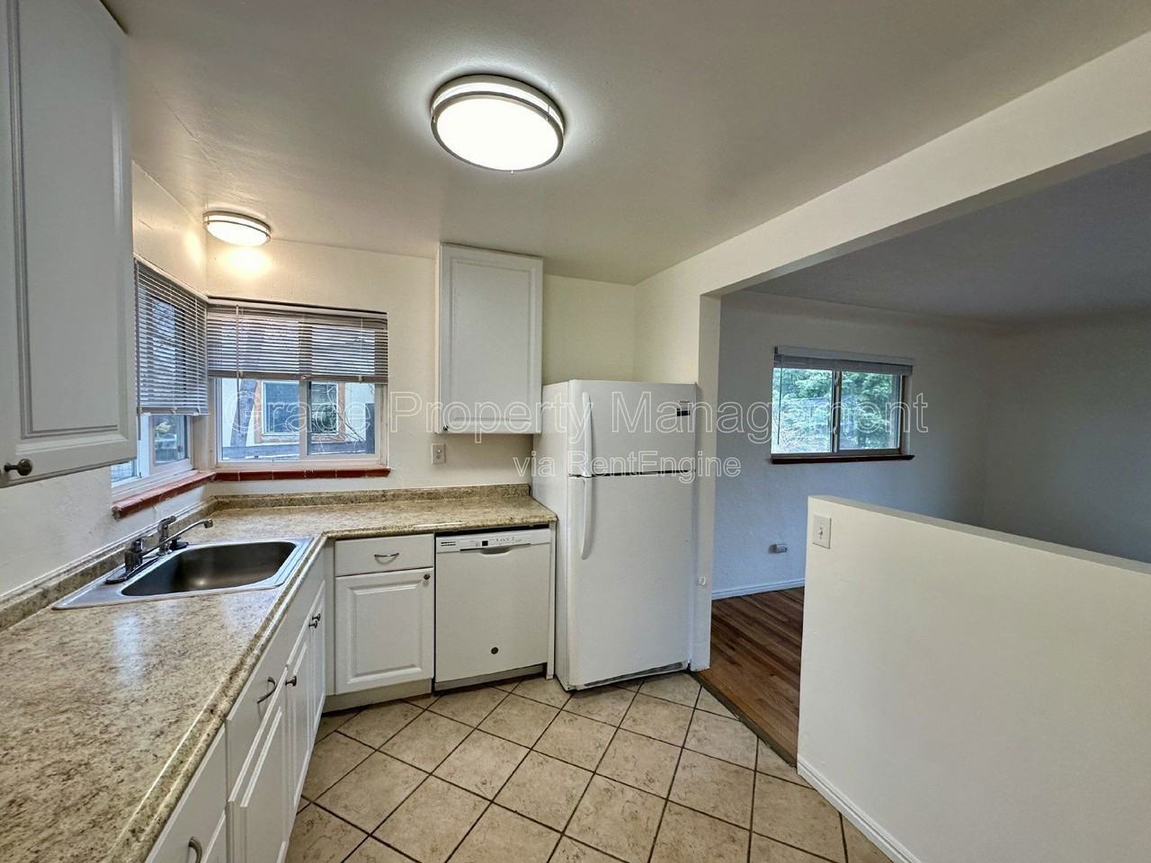 1330 Otis St - Photo 5 of 14