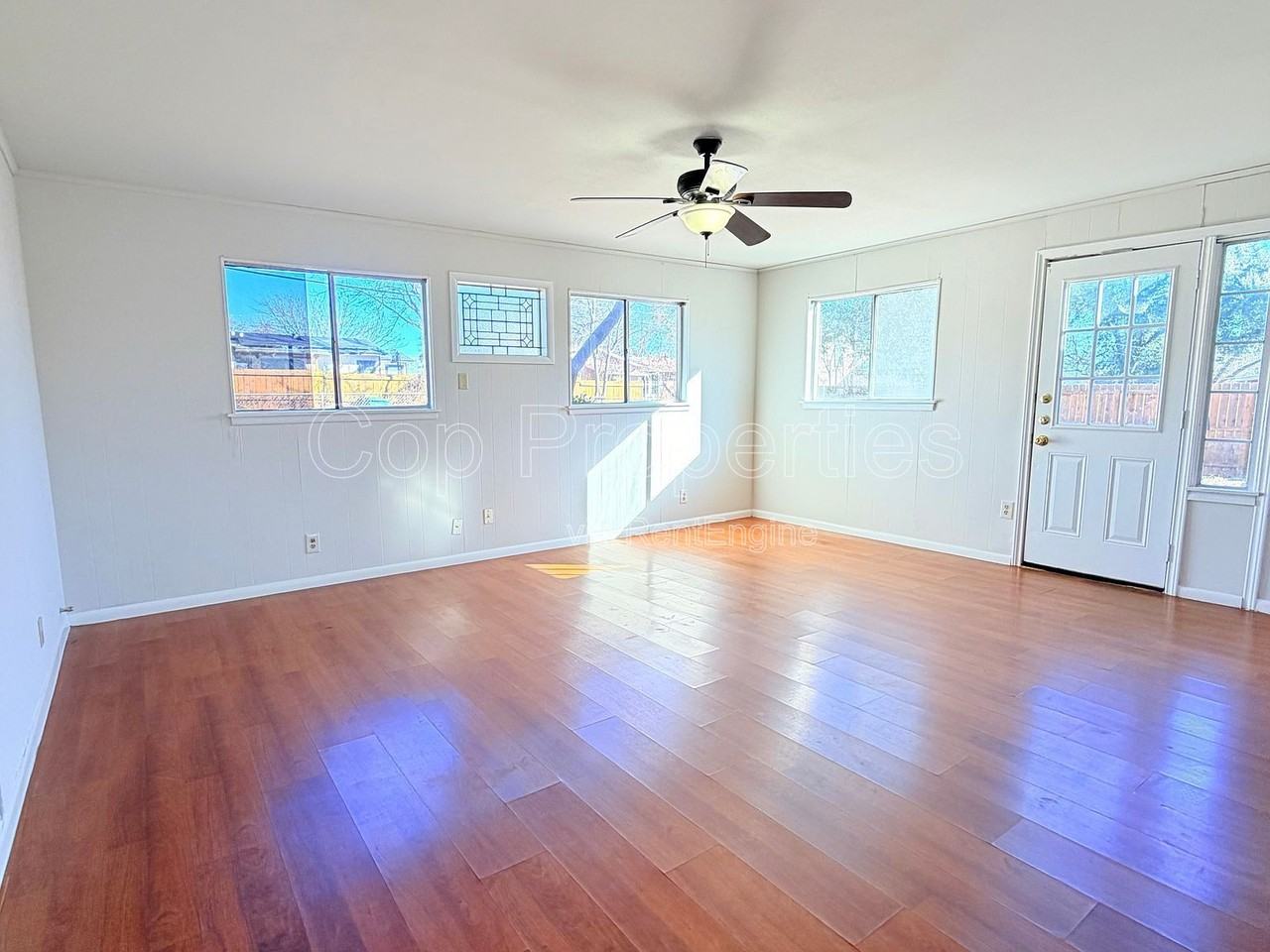 339 Waxwood Ln - Photo 3 of 21