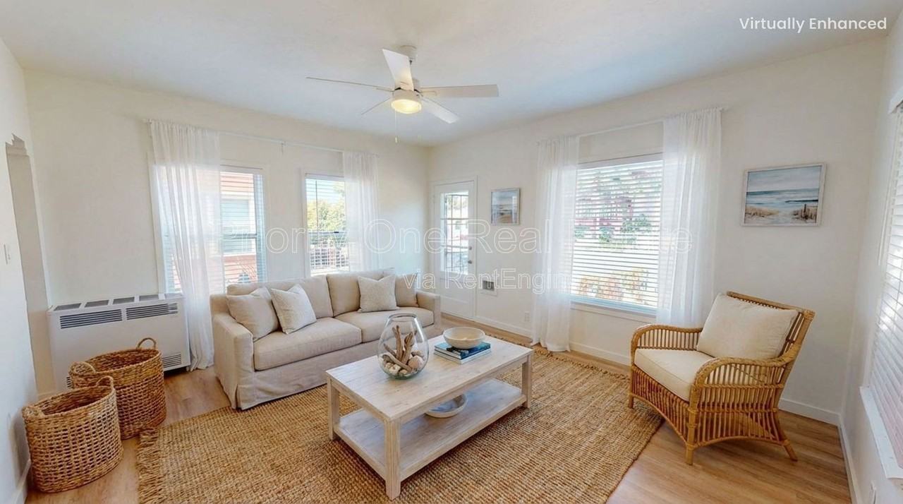 2709 C St - Photo 2 of 17