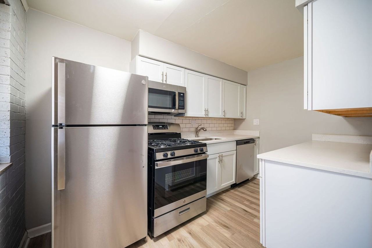 35 Euclid Ave #F - Photo 4 of 9