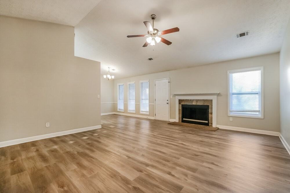 5815 Mistyview Dr - Photo 5 of 16