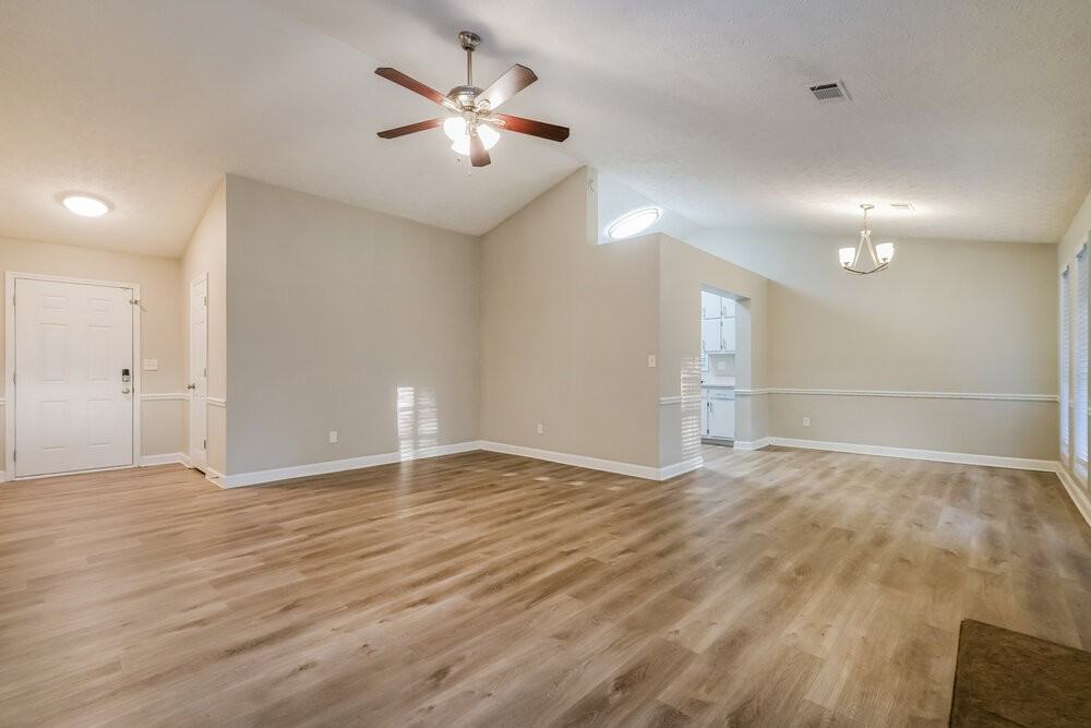 5815 Mistyview Dr - Photo 6 of 16