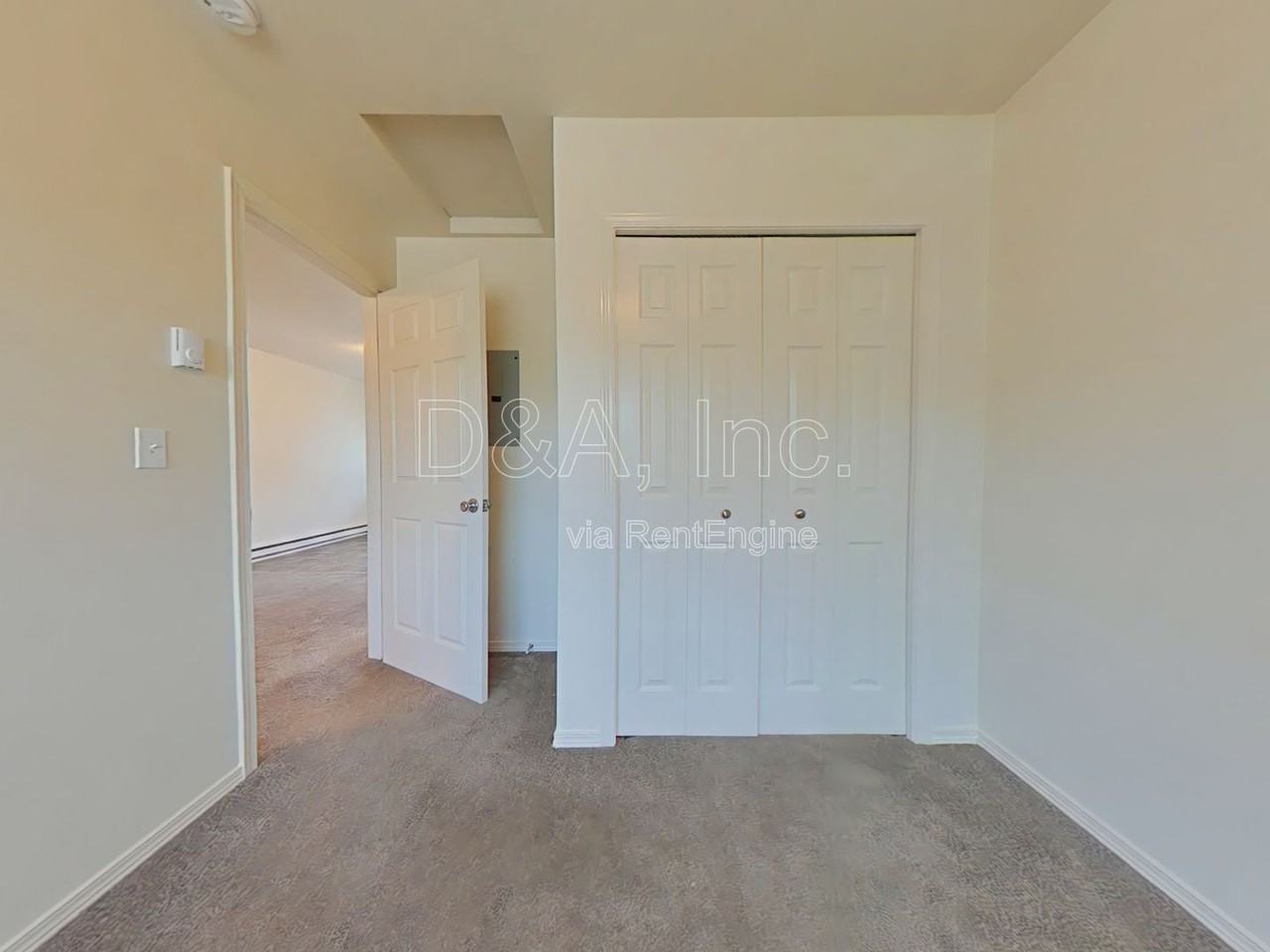 725 Sw 13th St #8 - Photo 6 of 9