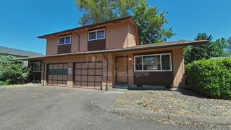 619 Se Lilly Ave - Photo 1 of 1