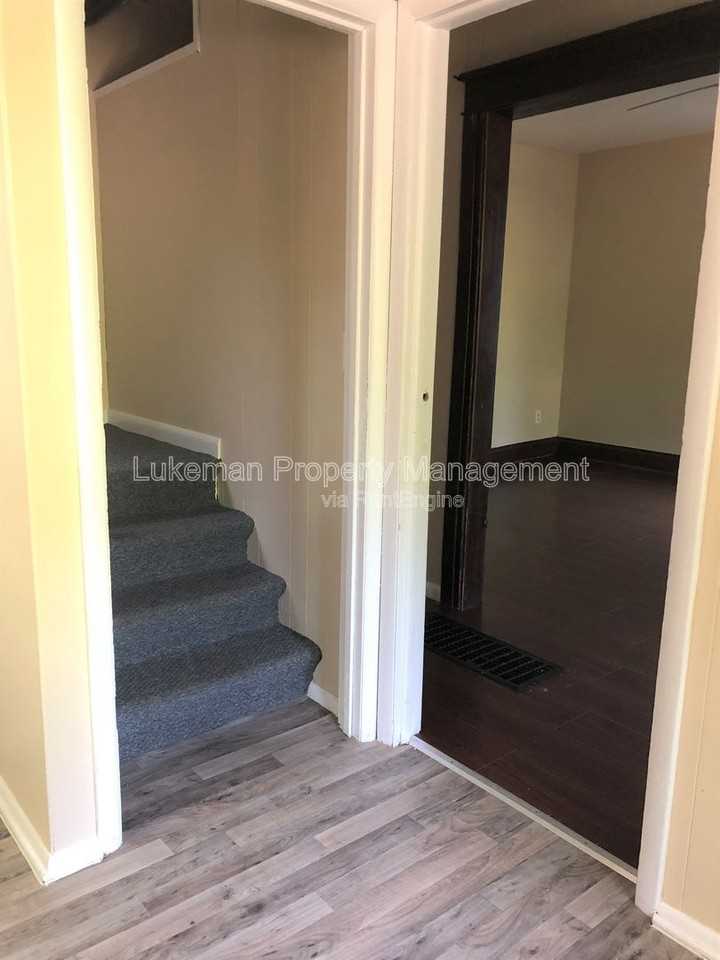 701 Davis St - Photo 2 of 23