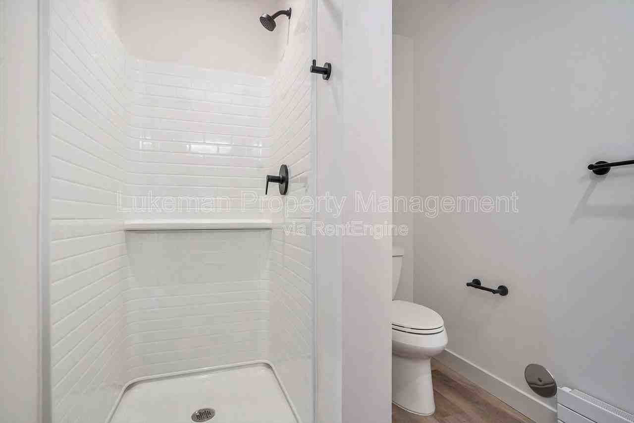 815 N Pitcher St #1 - Photo 7 of 20