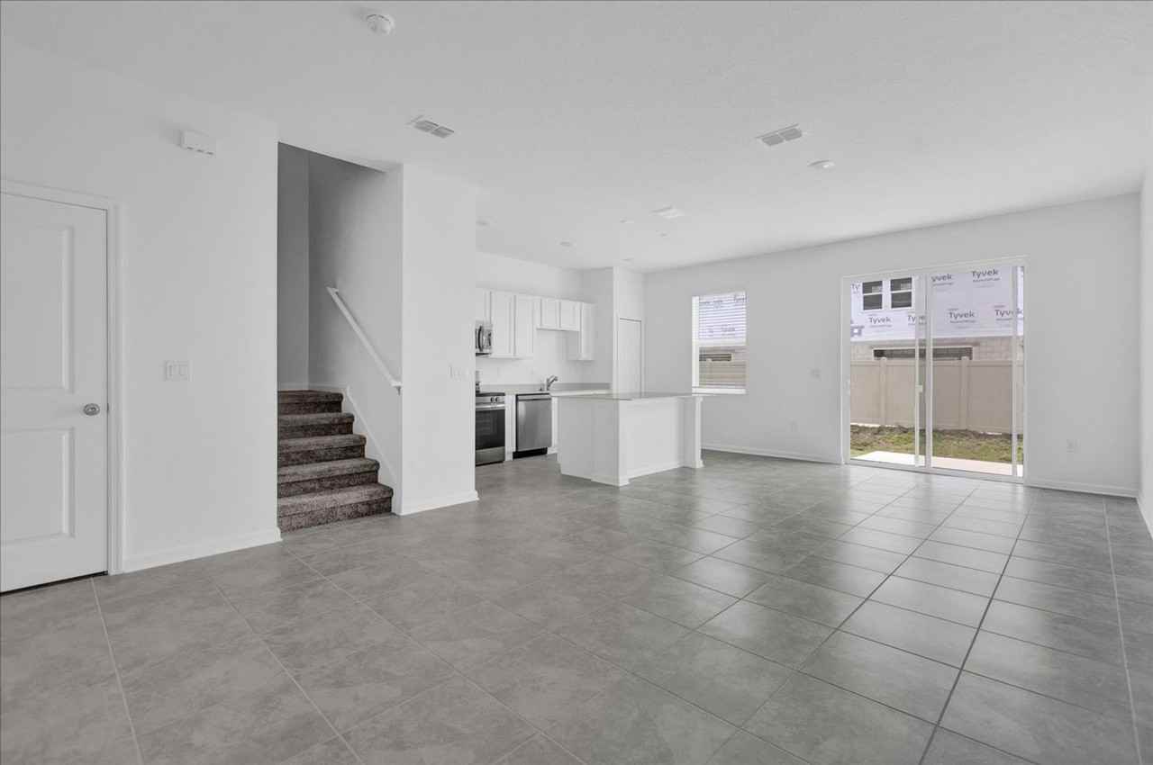 2474 Skyline Loop - Photo 3 of 21