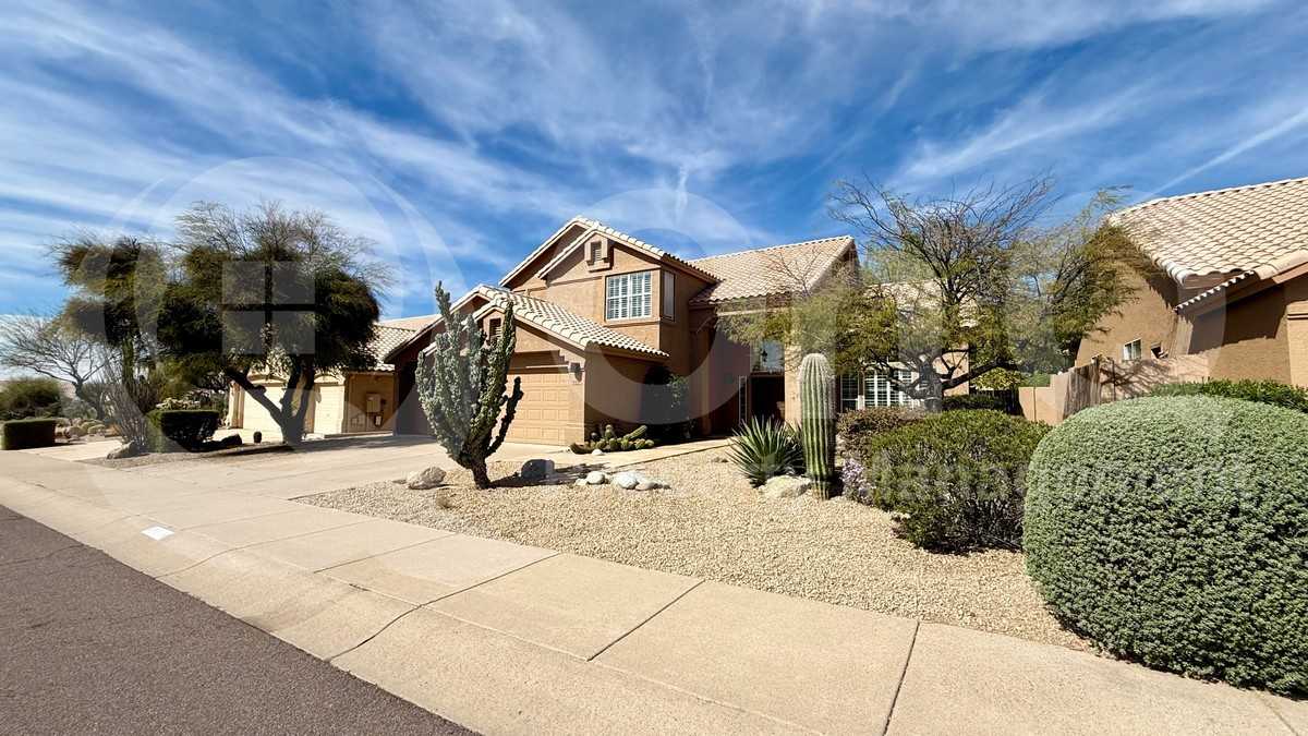 11114 E Blue Sky Dr - Photo 2 of 19