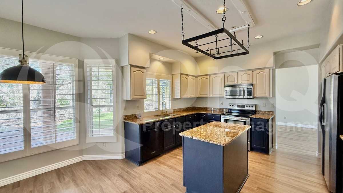 11114 E Blue Sky Dr - Photo 7 of 19