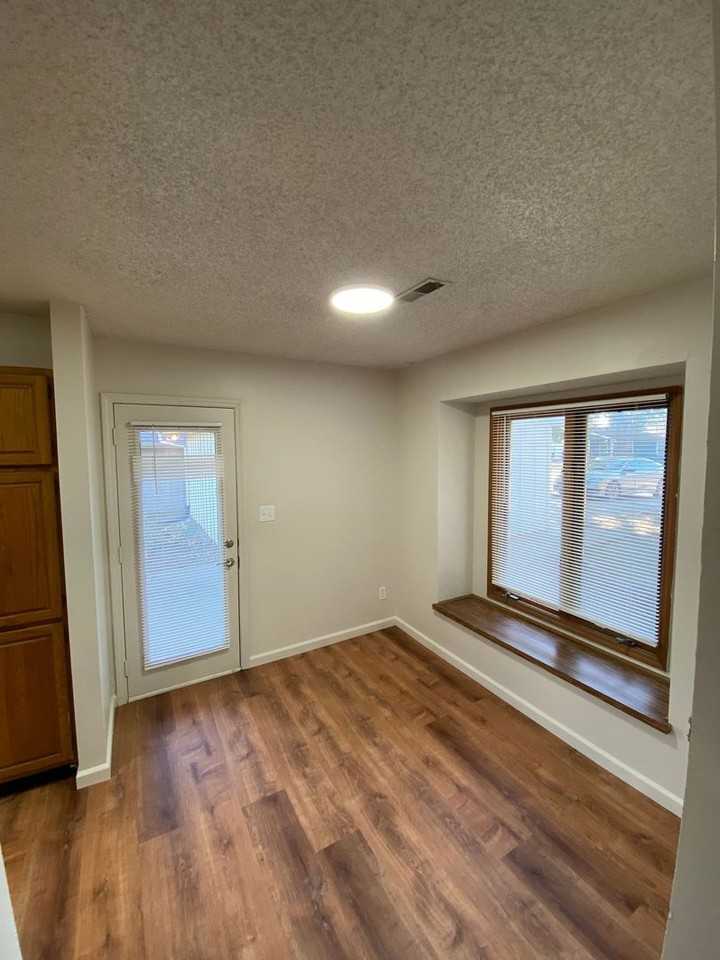 Rose Houses - Photo 3 of 12