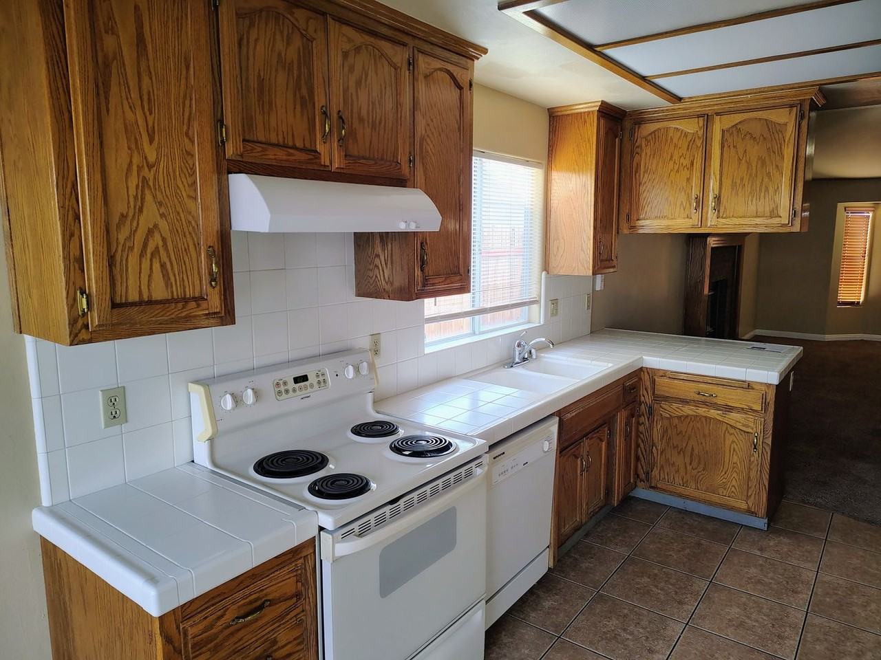 9412 Colfax Ct - Photo 3 of 8