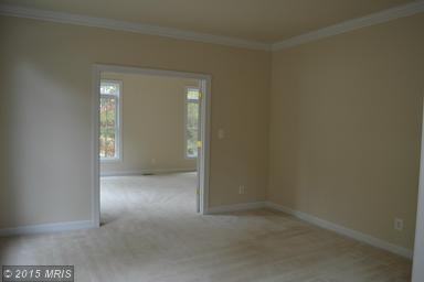 15901 Edgewood Dr - Photo 3 of 28