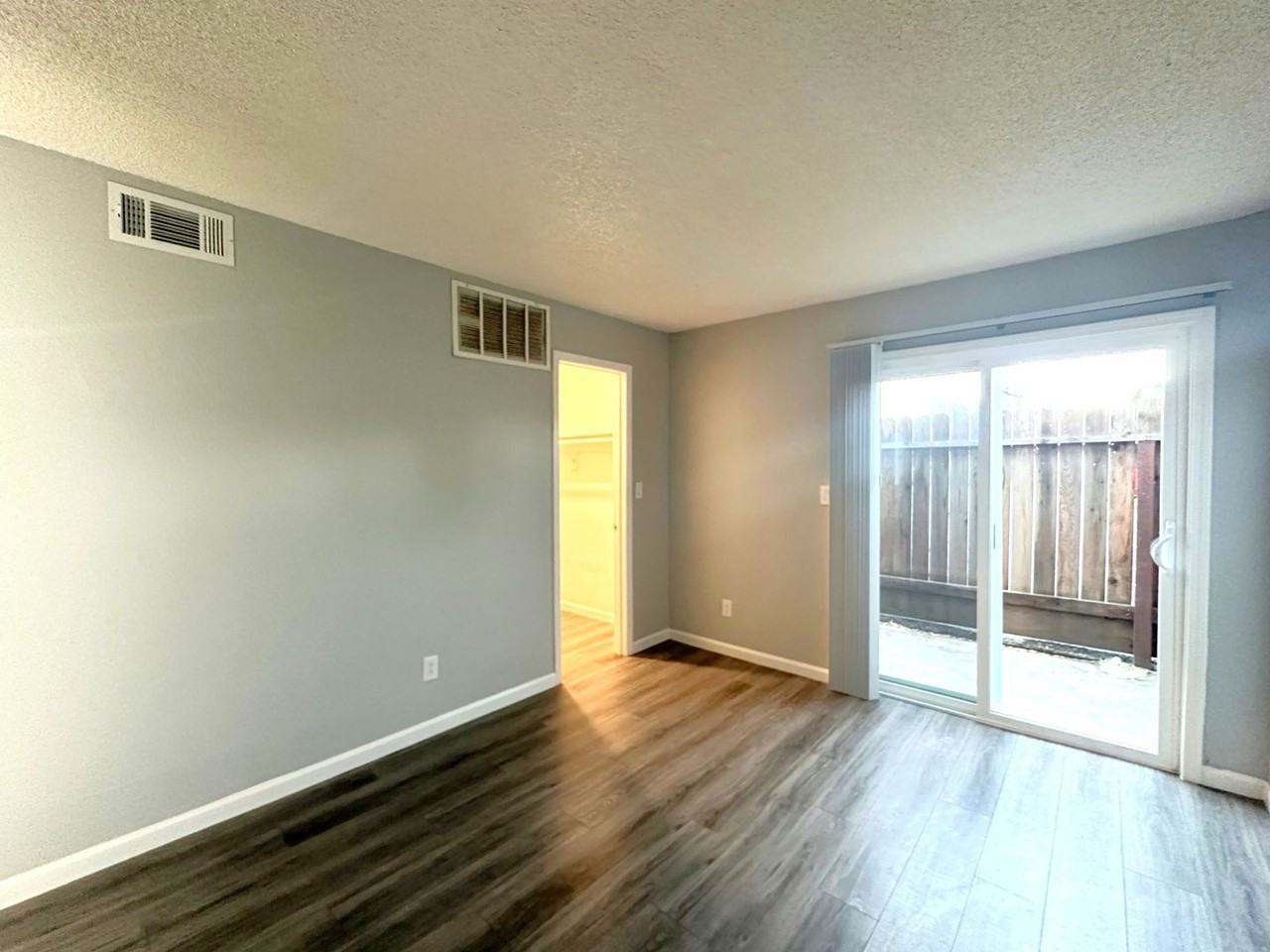 La Madera Apartments at 935 W. Swain Road - Photo 5 of 19