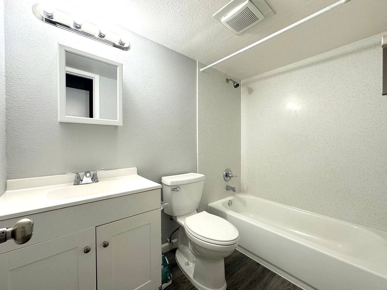 La Madera Apartments at 935 W. Swain Road - Photo 7 of 19