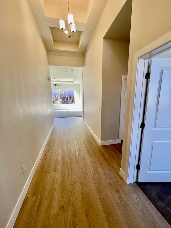 1436 E Centaurus Way - Photo 3 of 28