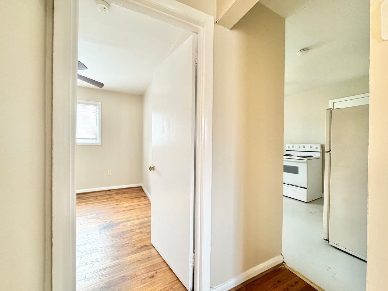 701 S Chapman St - Photo 5 of 11