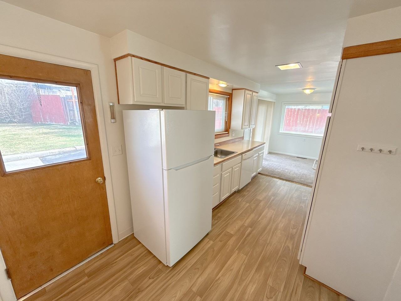 1875 Van Ness Ave - Photo 7 of 31