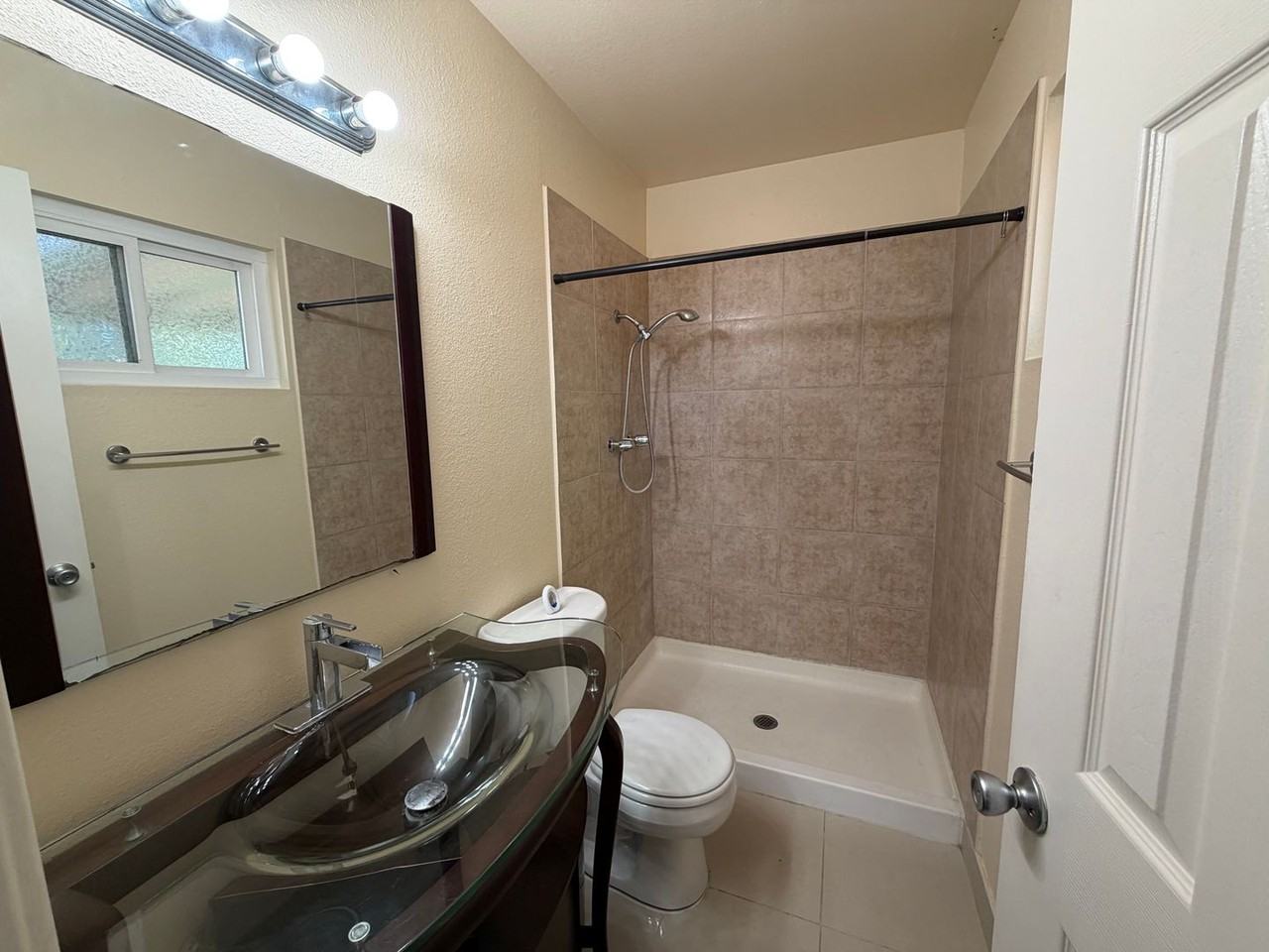 7724 Acama St - Photo 5 of 15