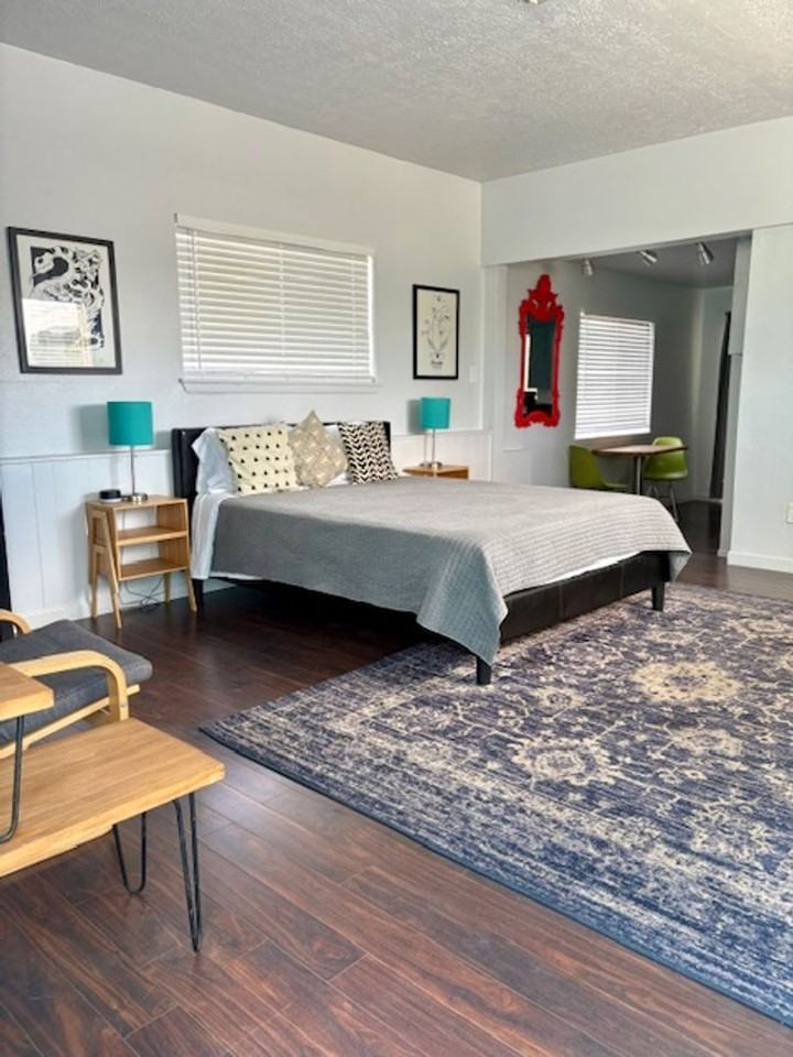 528 Montclaire Dr Ne - Photo 6 of 18