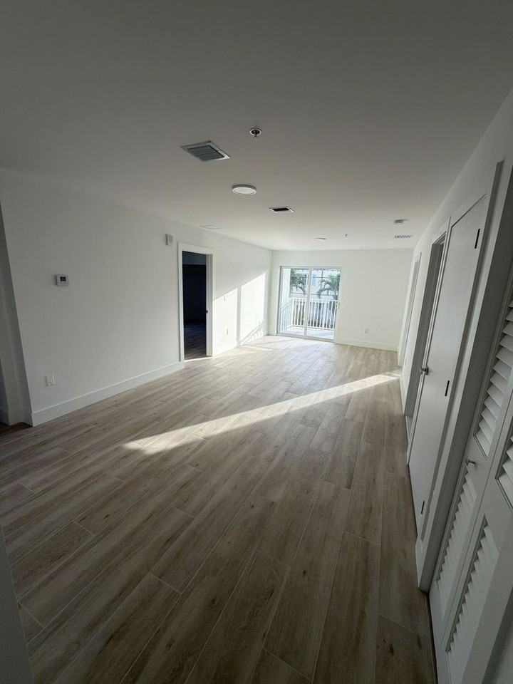 El Gabriel - Photo 3 of 43