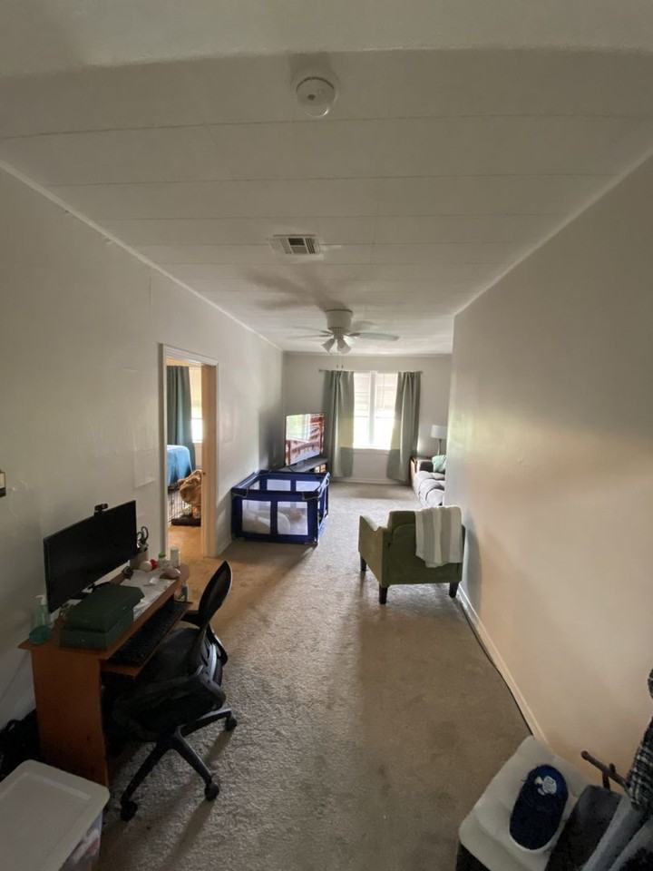 738 1/2 Massachusetts - Photo 2 of 8