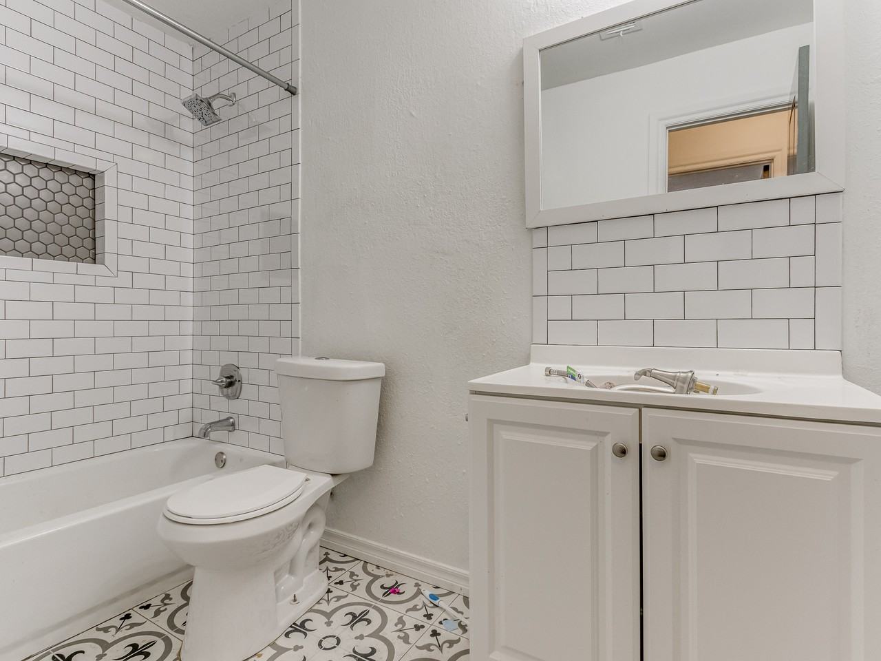 6107 Jacks Ave - Photo 3 of 18