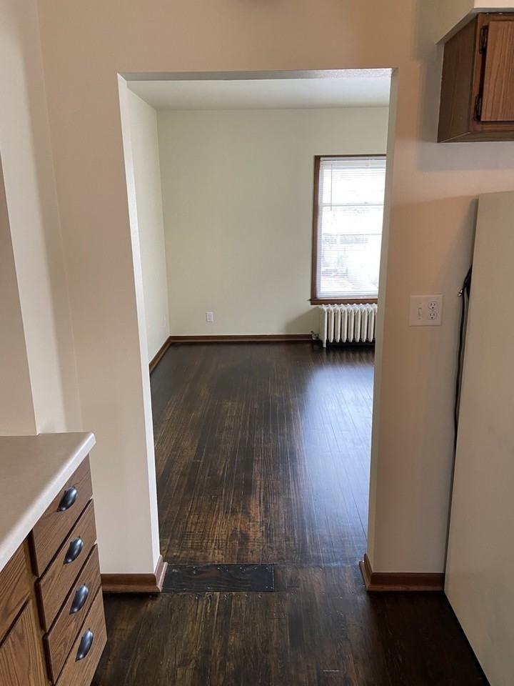 1922 Lasalle St - Photo 4 of 13