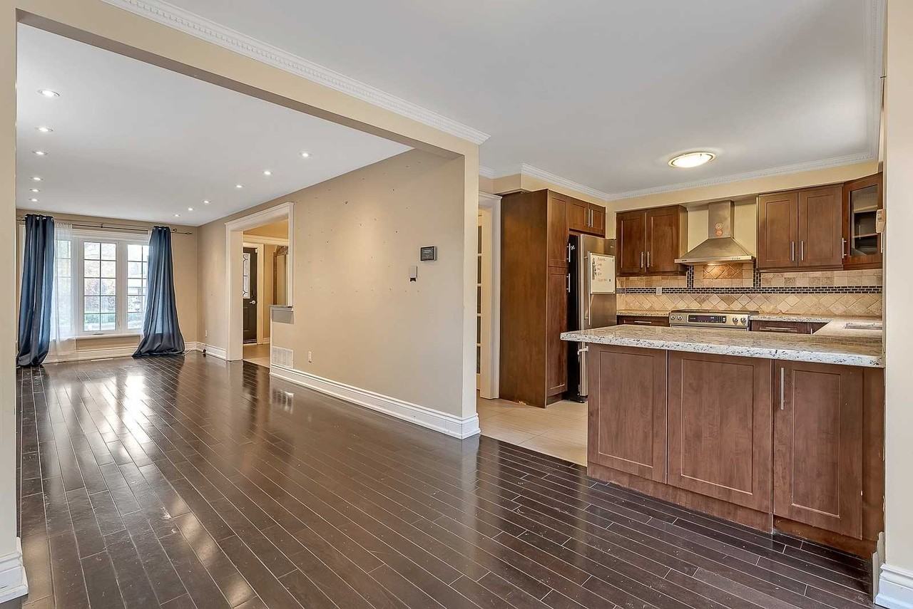 737 Guild Court - Photo 7 of 39