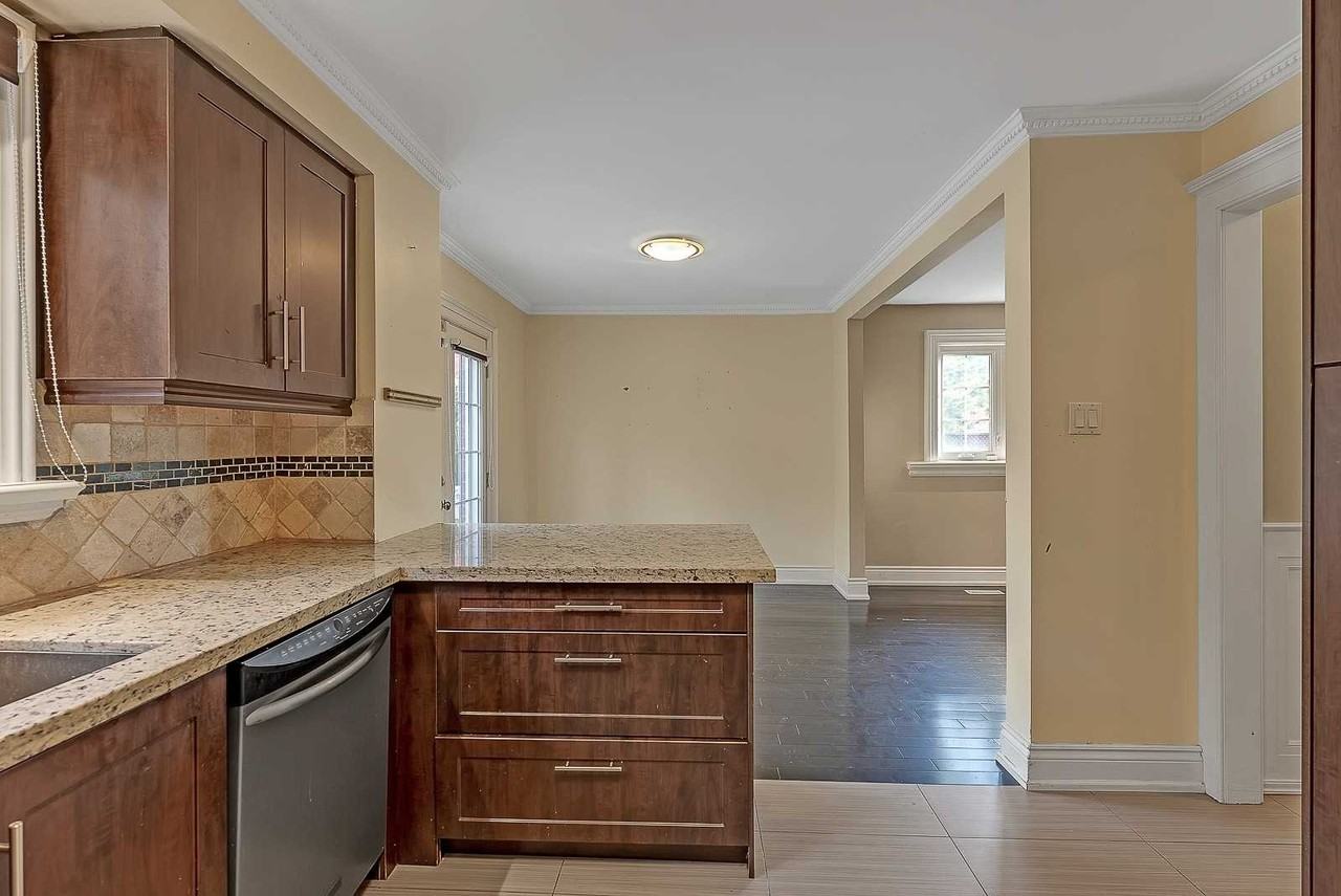 737 Guild Court - Photo 6 of 39