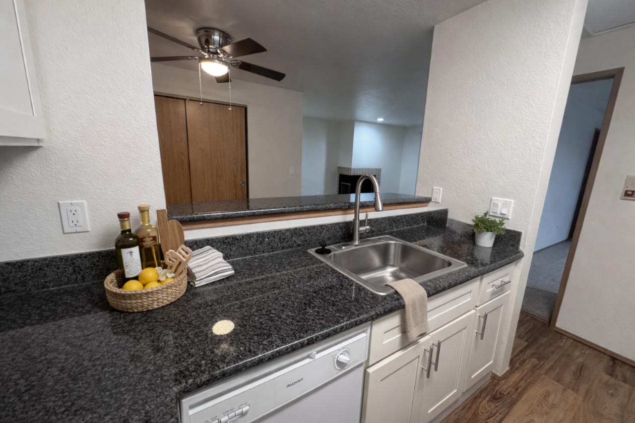 Meridian Terrace Apartments - Photo 7 of 10