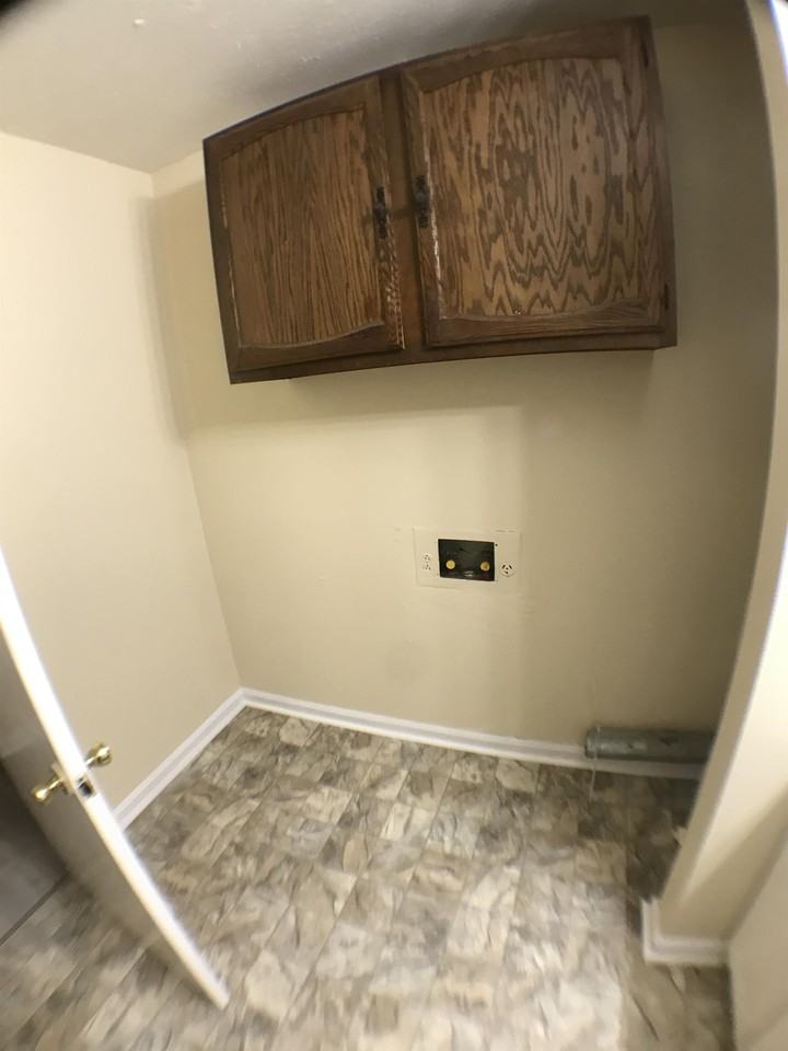 6809 Adrian Rd #B - Photo 6 of 7