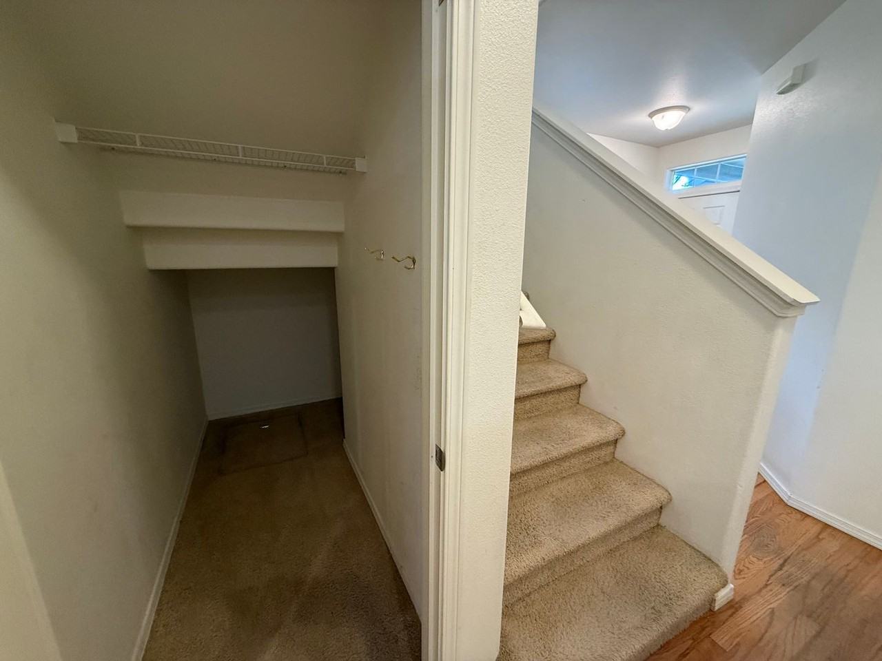 19572 Salmonberry Ct - Photo 4 of 27