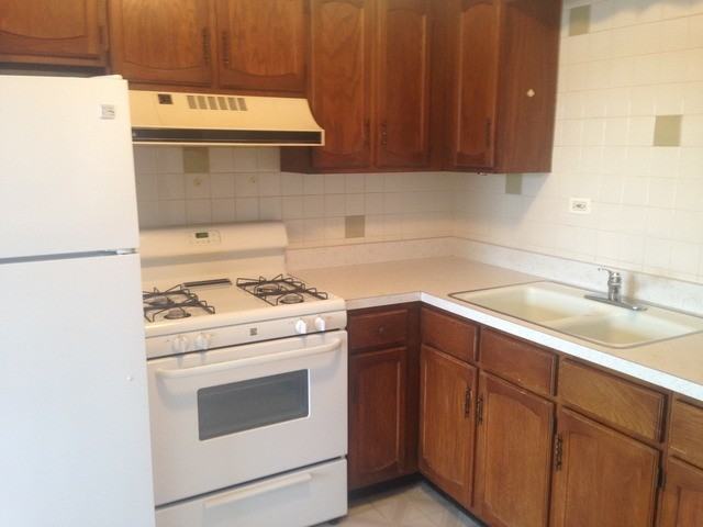 8065 W Grand Ave #10 - Photo 2 of 13