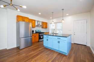 204 S Chestnut St - Photo 1 of 1