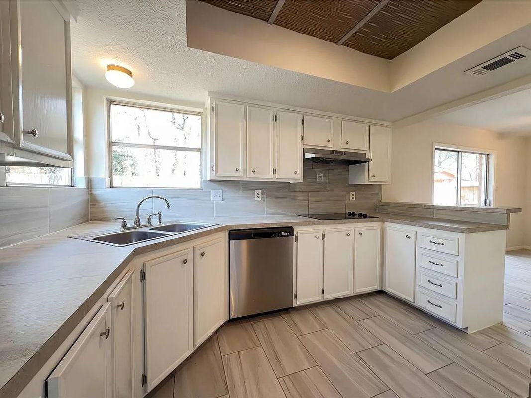 2411 Box Oak Pl - Photo 5 of 16