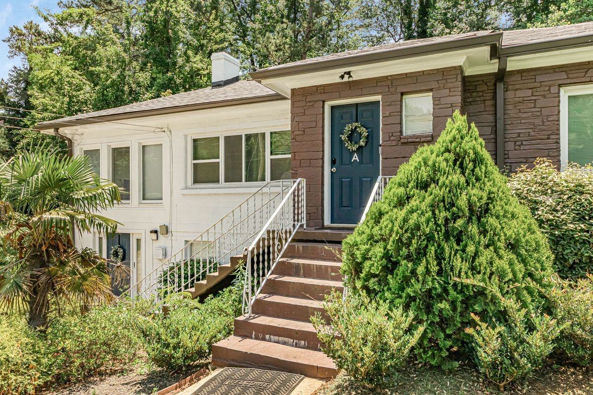 2100 Cascade Rd Sw - Photo 2 of 44