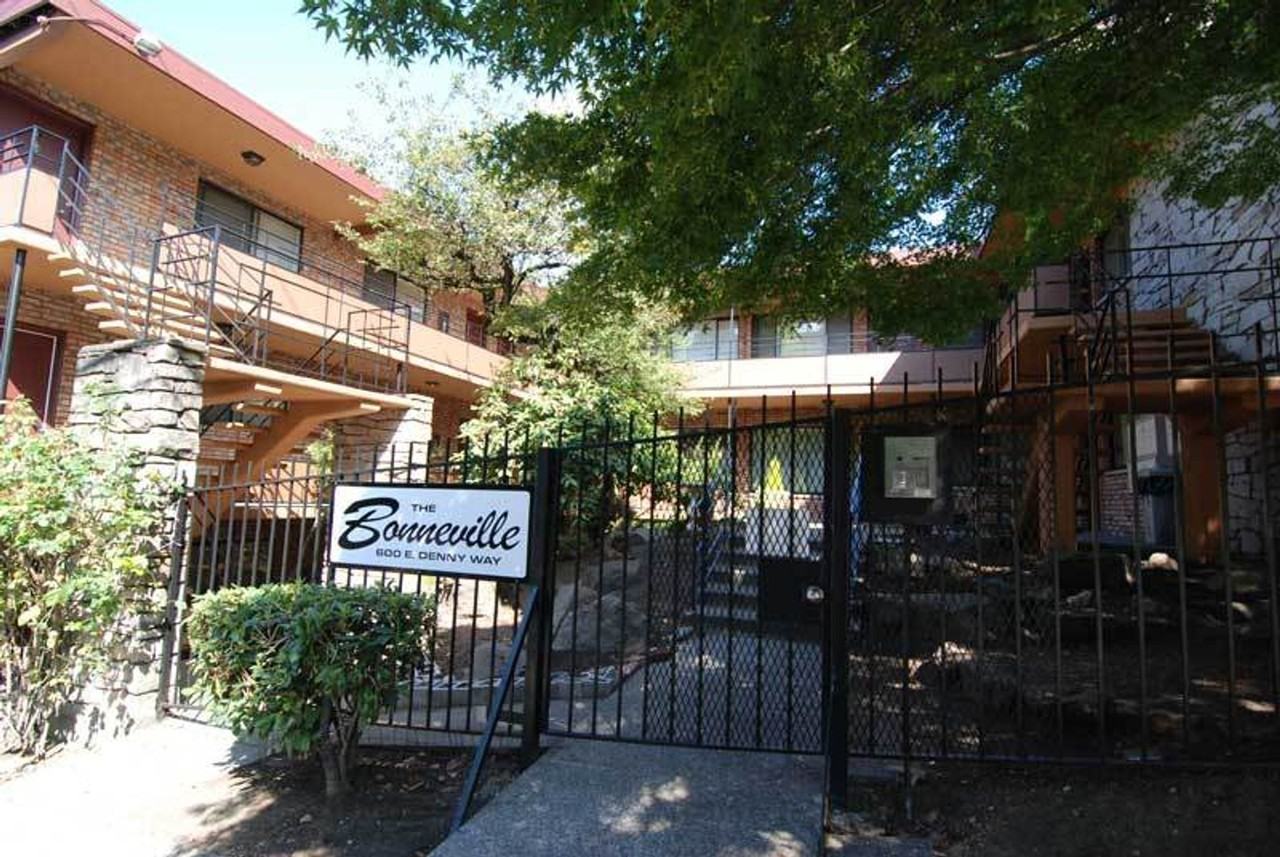 Bonneville Apartments - Photo 3 of 24