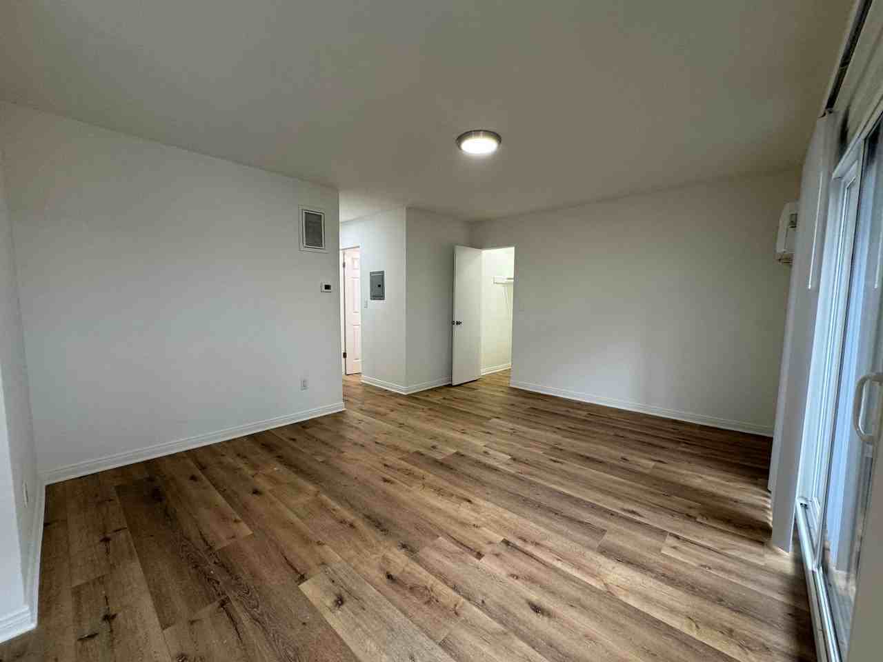 5650 Fair Ave - Photo 2 of 50